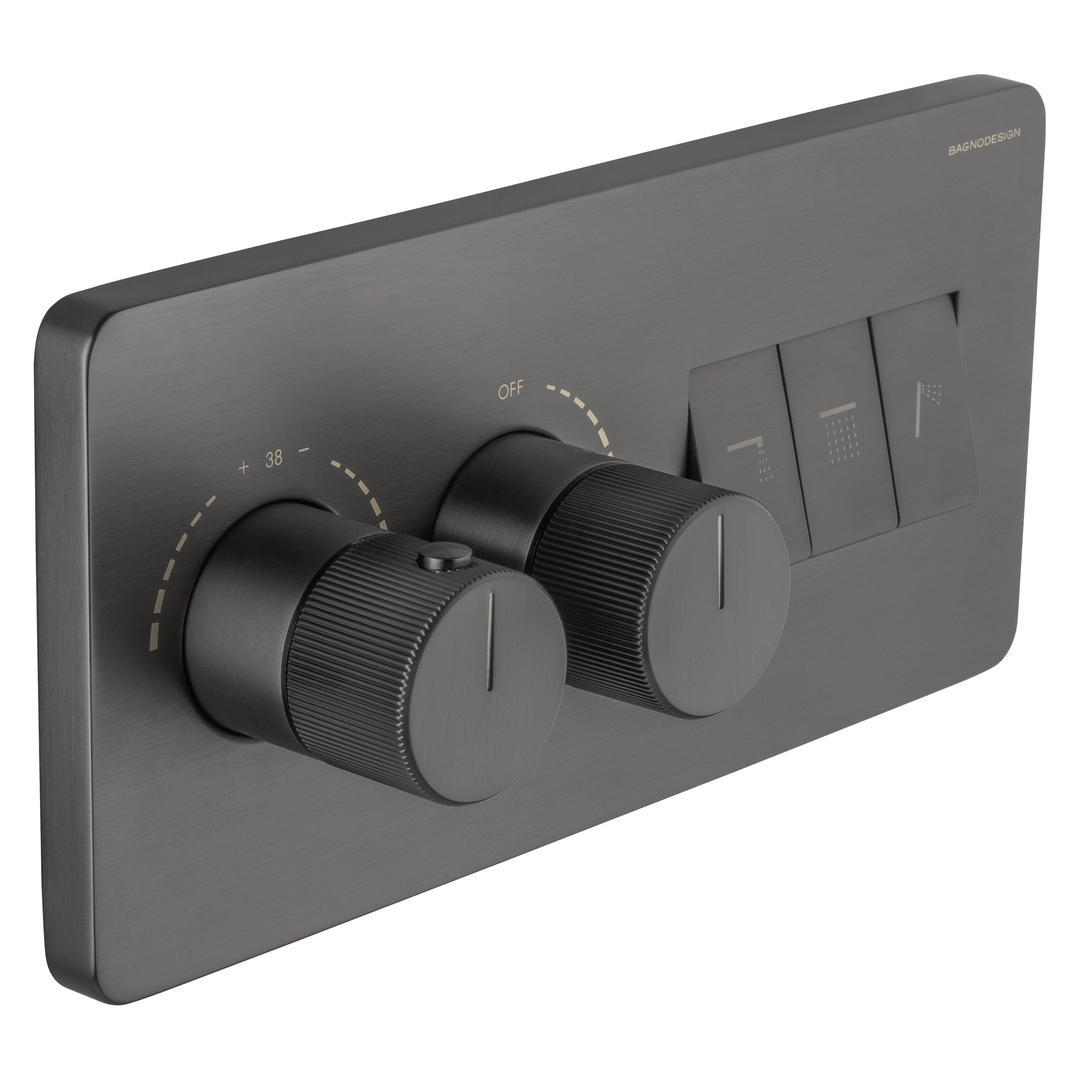 Stereo_FM_Thermostatic_with_2_Hole_outlet_Shower_Mixer